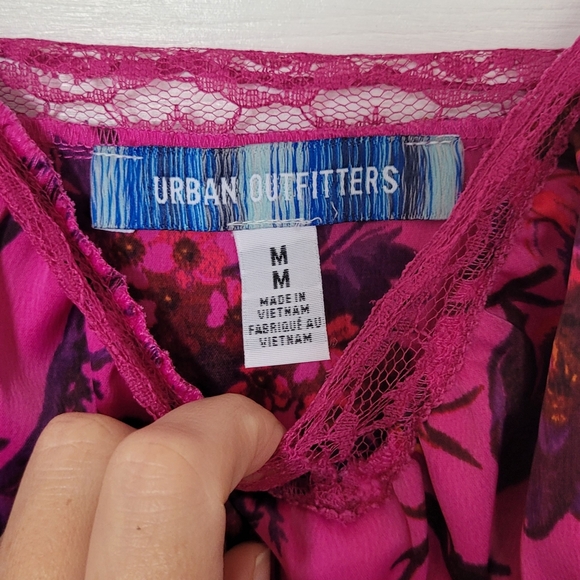 Urban outfitters hot pink floral midi dress, size medium - Picture 5 of 6